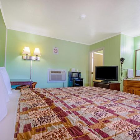 Oyo Travelier Motel Macon Ngoại thất bức ảnh